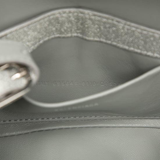 Bolso de tela brillante pequeño de segunda mano Xx con solapa - Image 6