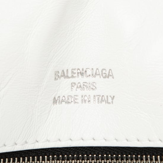 Bolso de hombro tipo sling Monaco de piel de ternera pequeña de segunda mano - Image 6
