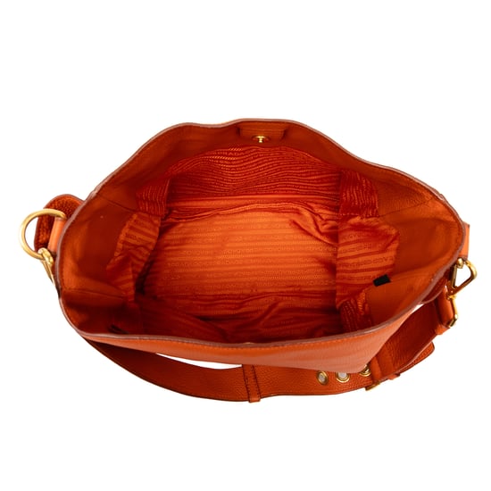 Bolso de Hombro con Bolsillo Lateral Vitello Daino de Segunda Mano - Image 4