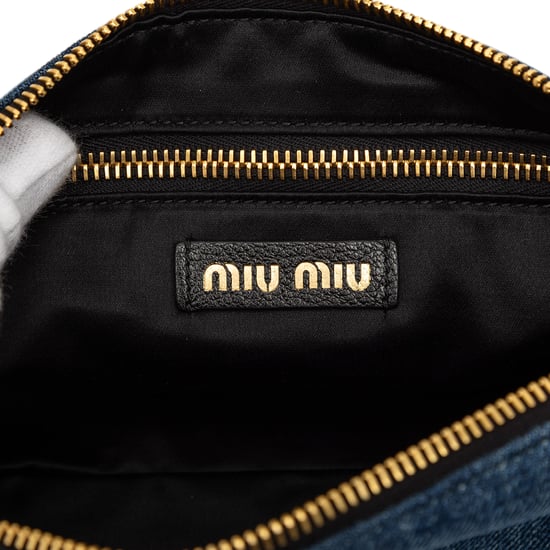 Cartera de muñeca con logo bordado de denim de segunda mano - Image 6