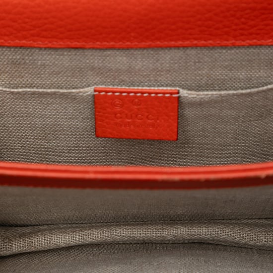 Cartera cruzada de piel de ternera de pequeño dólar de segunda mano con logo intrecciato G - Image 4