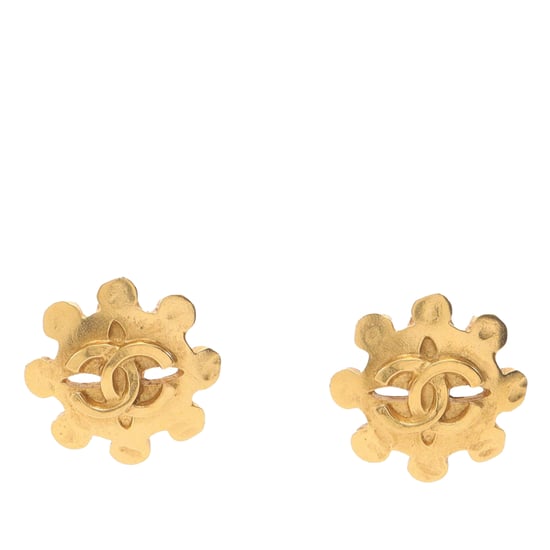 Pendientes de clip florales de CC chapados en oro de segunda mano - Image 1