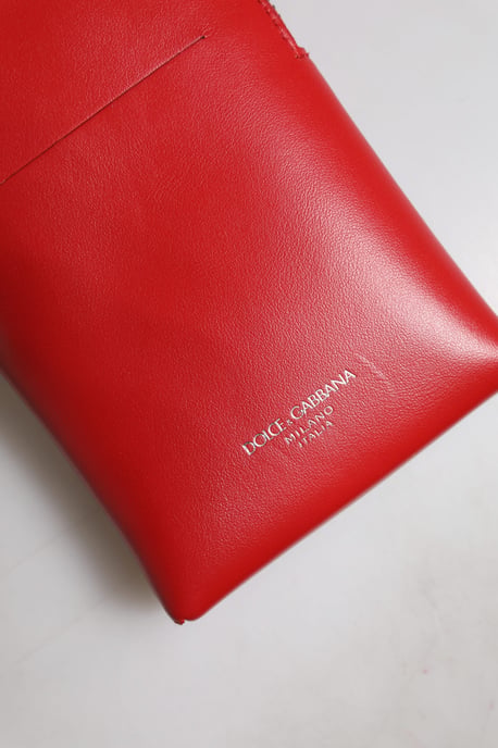 Bolso bandolero de cuero rojo Dolce & Gabbana con correa para el cuello. - Image 5