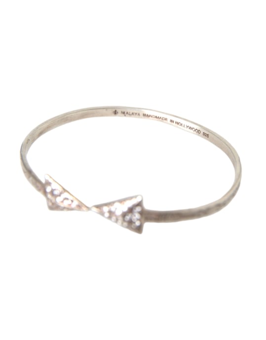 Pulsera de Cuff Flecha Plata con Diamantes Pavé - Image 5