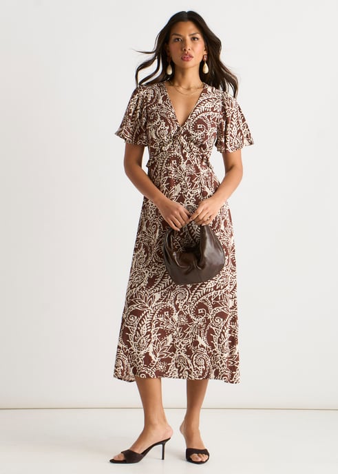 Vestido midi con volantes y estampado de cachemira en color chocolate - Image 1