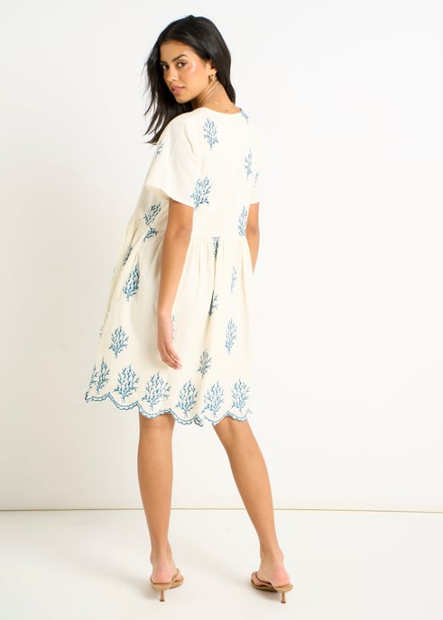 Vestido mini con bordado de algodón y malvavisco - Image 4
