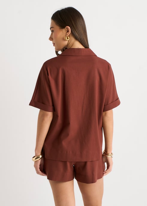 Camisa oversize con botones de mezcla de lino y chocolate - Image 4