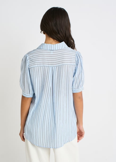 Camisa azul a rayas finas con mangas abullonadas y tacto suave - Image 4