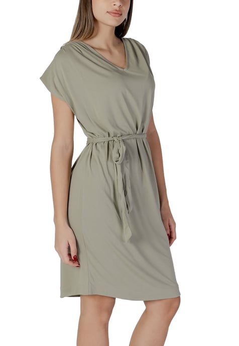 Vestido Mini de Cuello en V Casual de Manga Corta - Image 2