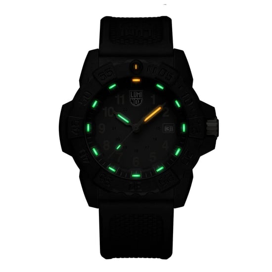 Reloj Deportivo de Caucho Negro Luminox - Image 2