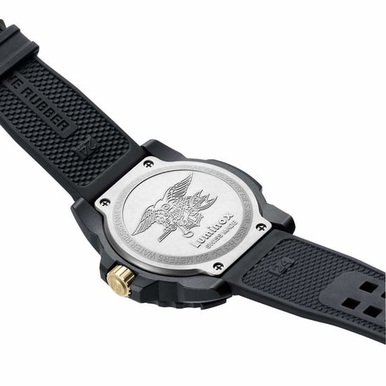 Reloj Deportivo de Caucho Negro Luminox - Image 3