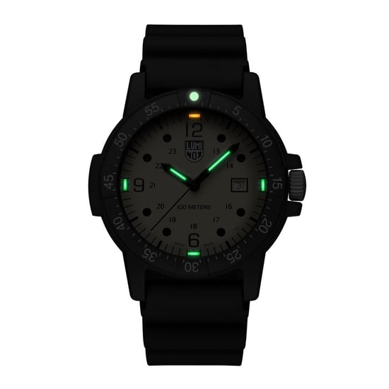 Reloj Deportivo de Resina Negra Luminox - Image 2