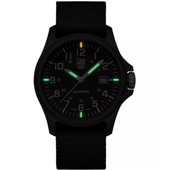 Reloj Deportivo Luminox de Nailon Negro - Image 2