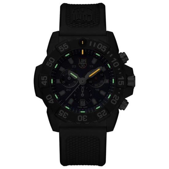 Reloj Deportivo de Goma Negra Luminox - Image 2
