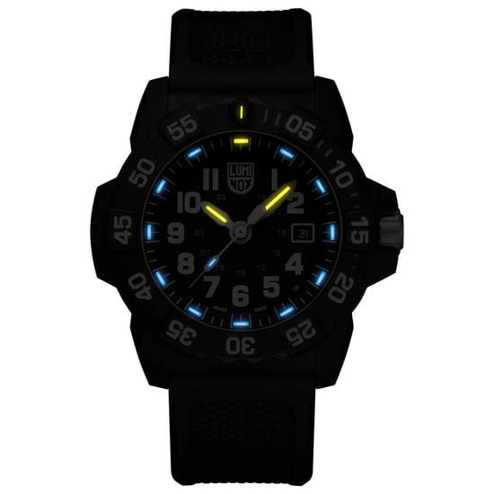 Reloj Deportivo de Caucho Negro Luminox - Image 2