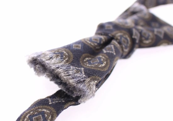 Corbata de Pajarita de Seda Azul Barroca Fantasía con Lazo Dolce & Gabbana - Image 3