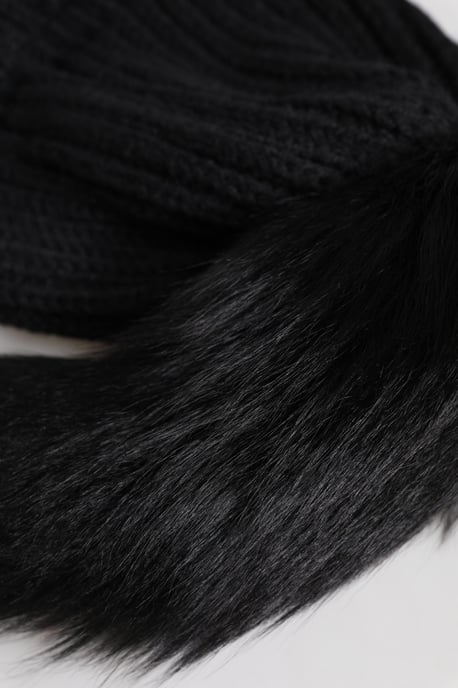 Gorro de invierno de piel sintética negra de punto de Dolce & Gabbana - Image 5