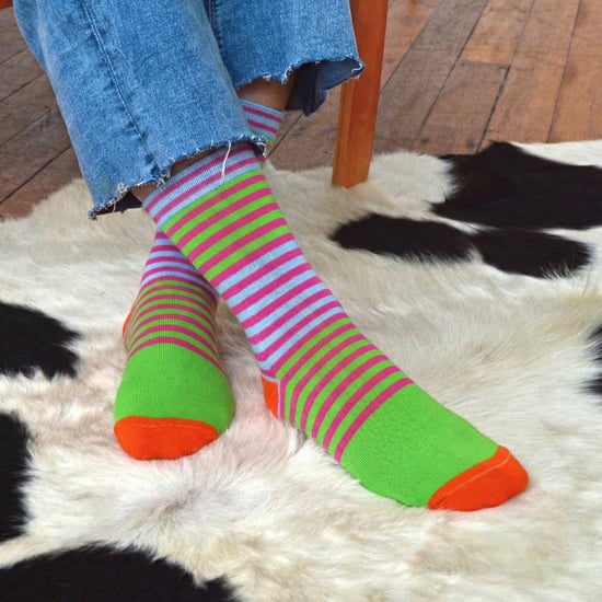 Calcetines de algodón novedad para hombres Mencap | Regalo divertido con eslogan de rayas coloridas - Image 5