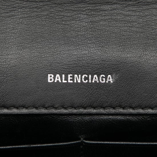 Billetera de cadena Bb en cuero estampado con logotipo, de segunda mano - Image 5