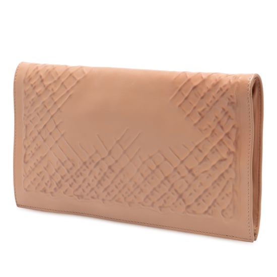 Clutch de giro con relieve intrecciato de napa de segunda mano - Image 2