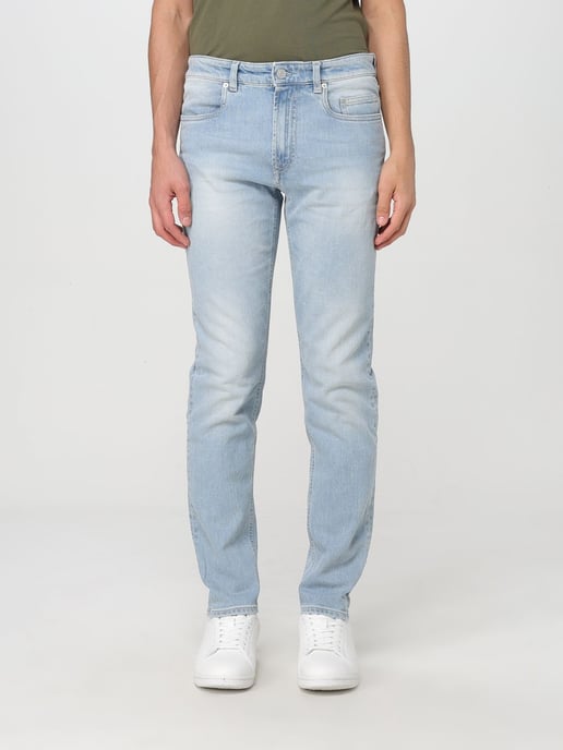 Jeans de Tiro Ajustado y Lavado Claro - Image 1