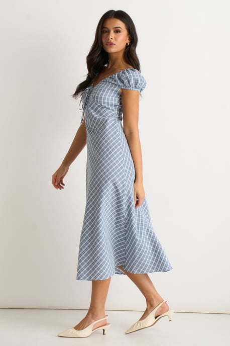 Vestido midi azul con cuello en V y estampado de cuadros vichy texturizados - Image 3
