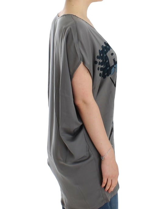 Camiseta larga gris de cuello en V de Costume National - Image 4