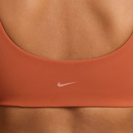 Camiseta De Entrenamiento Nike Color Naranja Quemado - Image 4