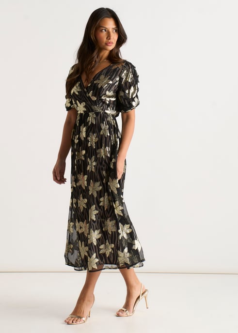 Vestido cruzado por delante con estampado floral negro y lurex - Image 1