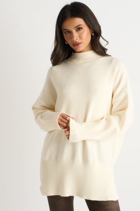 Jersey de punto oversize de cuello alto en color blanco roto - Image 2