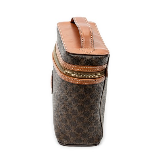 Celine Top Handle Toiletry Pouch en null Oro - Image 3
