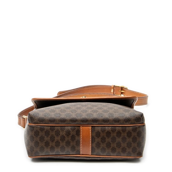 Celine Vintage Small Flap Crossbody  en Brown Lienzo recubierto - Image 6