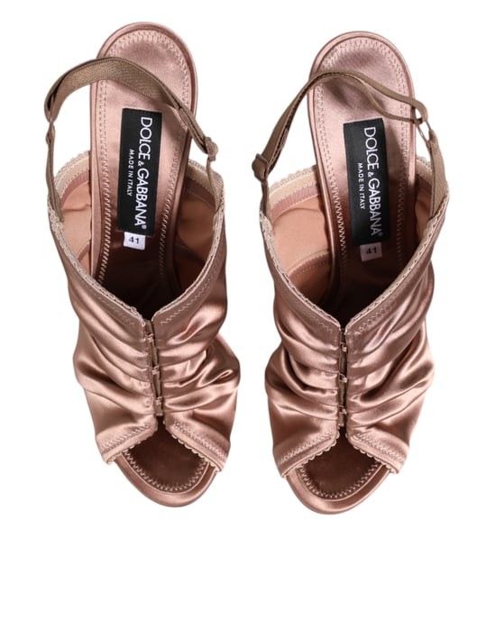 Sandalias de tacón con tira trasera arrugadas de satén bronce de Dolce & Gabbana - Image 4