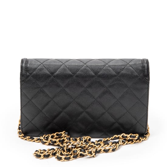 Chanel Filigree Wallet on Chain en Negro Cuero de ternero - Image 5