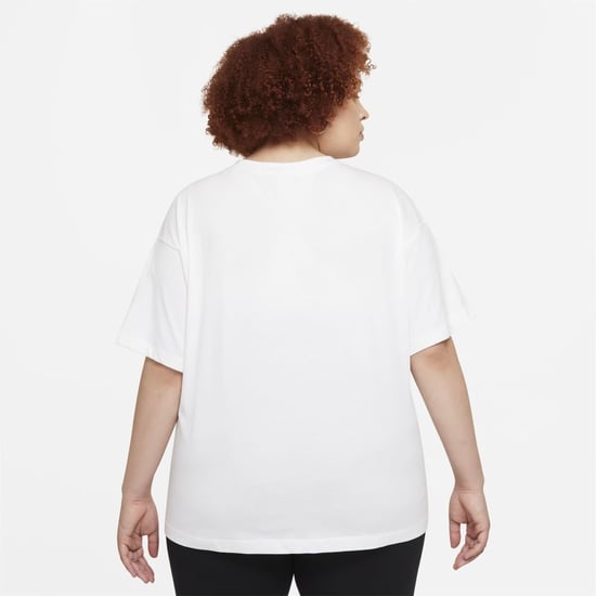 Camiseta de mujer Nike Essential de corte regular con cuello redondo en blanco/negro - Image 2