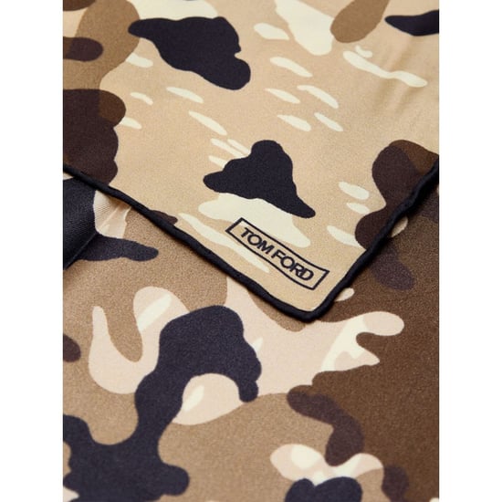 Pañuelo de bolsillo de seda beige Tom Ford - Image 2