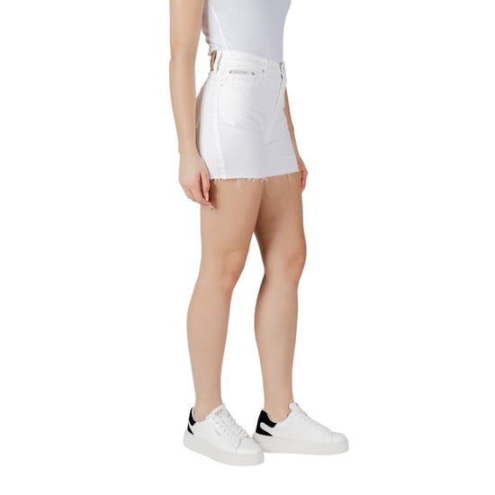 Calvin Klein Jeans Mujer Cortos - Image 4