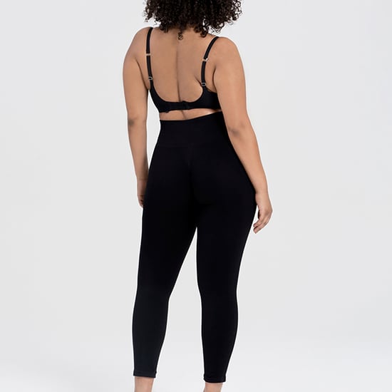 Leggings Negras Esenciales para Damas con Soporte Escultor y Ajuste Elástico Reciclado - Image 5