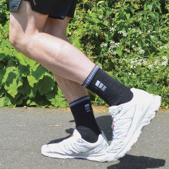 12 Pares de Calcetines Deportivos de Algodón para Hombre con Rayas Retro en Blanco y Negro - Image 3