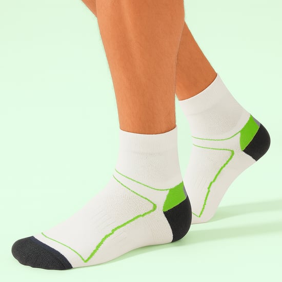 1 Paquete de Calcetines para Ciclismo de Bajo Corte de Alta Visibilidad Neón - Image 3