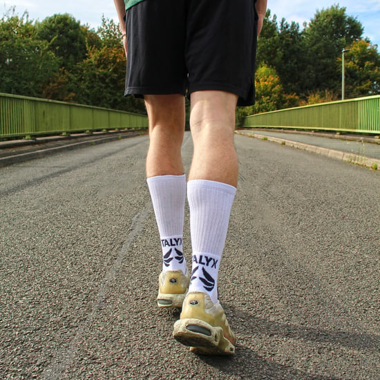Paquete de 6 calcetines de bambú para hombres con agarre | Calcetines suaves antideslizantes con talón y punta reforzados - Image 4