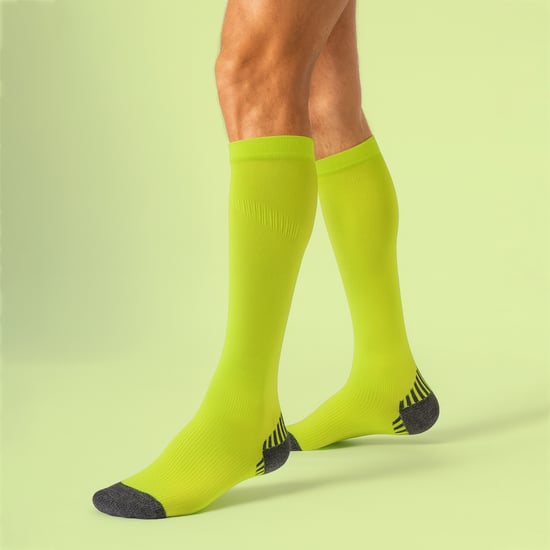 1 Paquete de Calcetines de Compresión Unisex para Correr sobre la Pantorrilla - Image 3