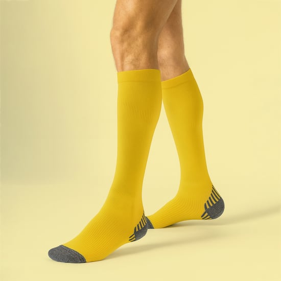1 Paquete de Calcetas de Compresión Unisex sobre la Pantorrilla para Correr - Image 3