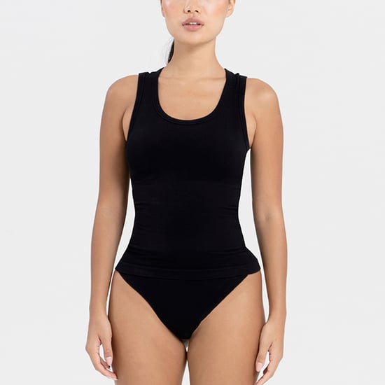 Top sin mangas de cuello redondo para mujeres, moldeador y de ajuste elástico reciclado. - Image 3