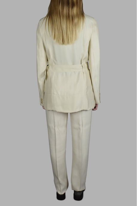Prada Traje Beige - Image 5