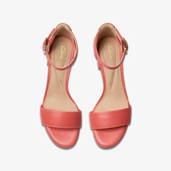 Sandalias de cuero coral Ezoria Mae - Image 6