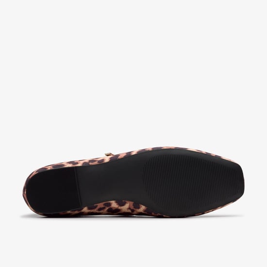 Zapatos de estampado de leopardo Emelina Gem - Image 3