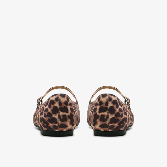 Zapatos de estampado de leopardo Emelina Gem - Image 5