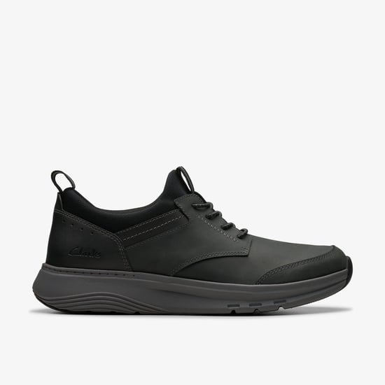 Motion Trek EZ Black Leather Trainers - Image 1