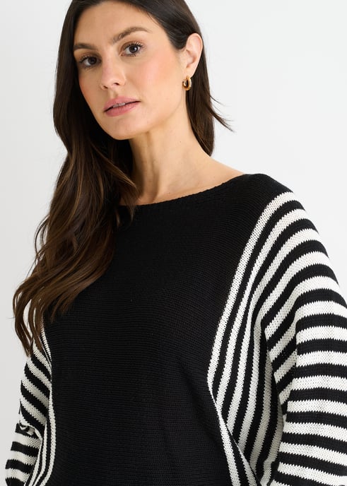 Jersey con mangas de murciélago y estampado de rayas negras de algodón - Image 2